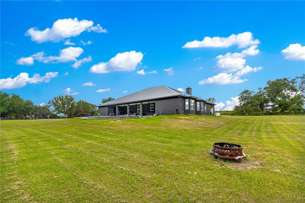 For Sale: $925,000 (4 beds, 3 baths, 2952 Square Feet)