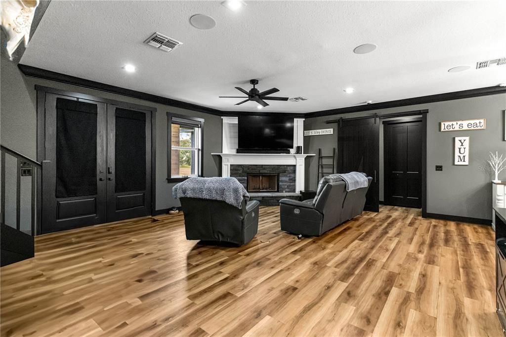 For Sale: $925,000 (4 beds, 3 baths, 2952 Square Feet)