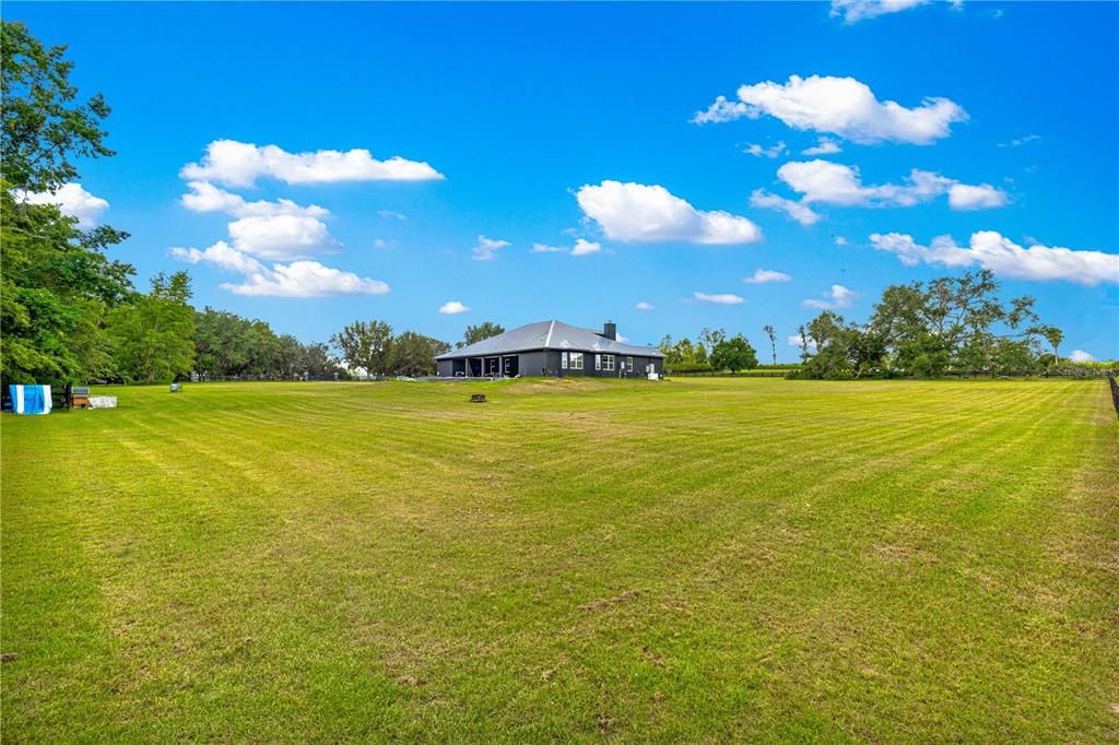 For Sale: $925,000 (4 beds, 3 baths, 2952 Square Feet)