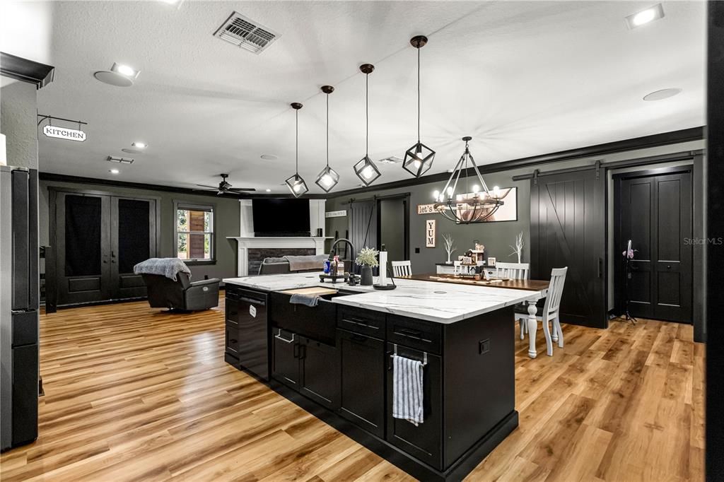 For Sale: $925,000 (4 beds, 3 baths, 2952 Square Feet)