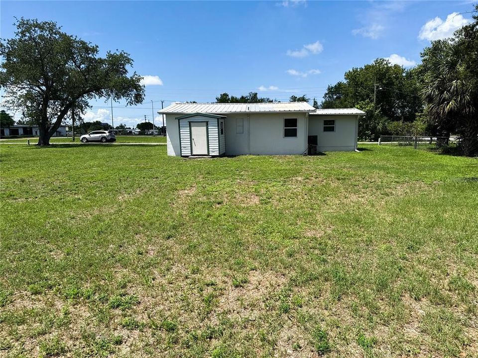 待售: $33,600 (0 贝兹, 0 浴室, 1006 平方英尺)