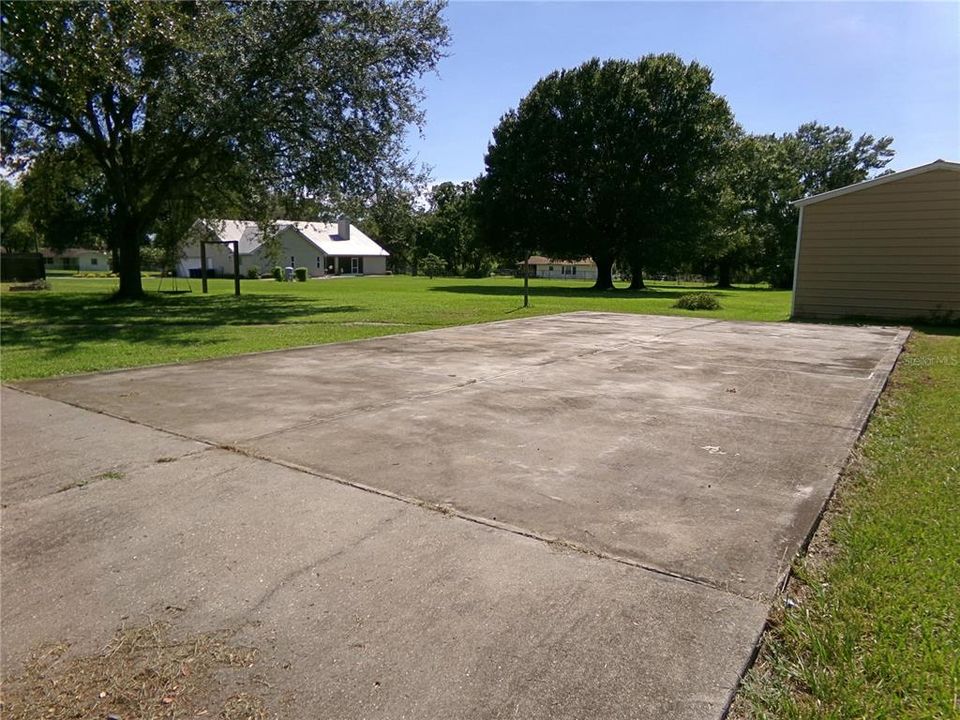 合同活跃: $524,900 (4 贝兹, 3 浴室, 2553 平方英尺)