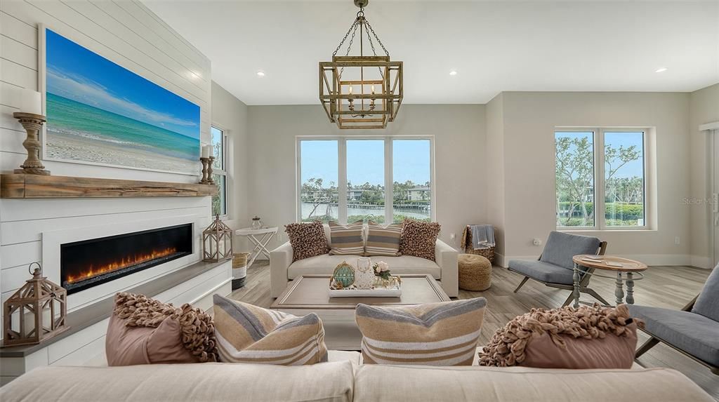 En Venta: $995,000 (0.16 acres)