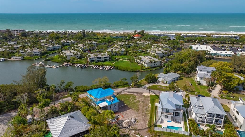 En Venta: $995,000 (0.16 acres)