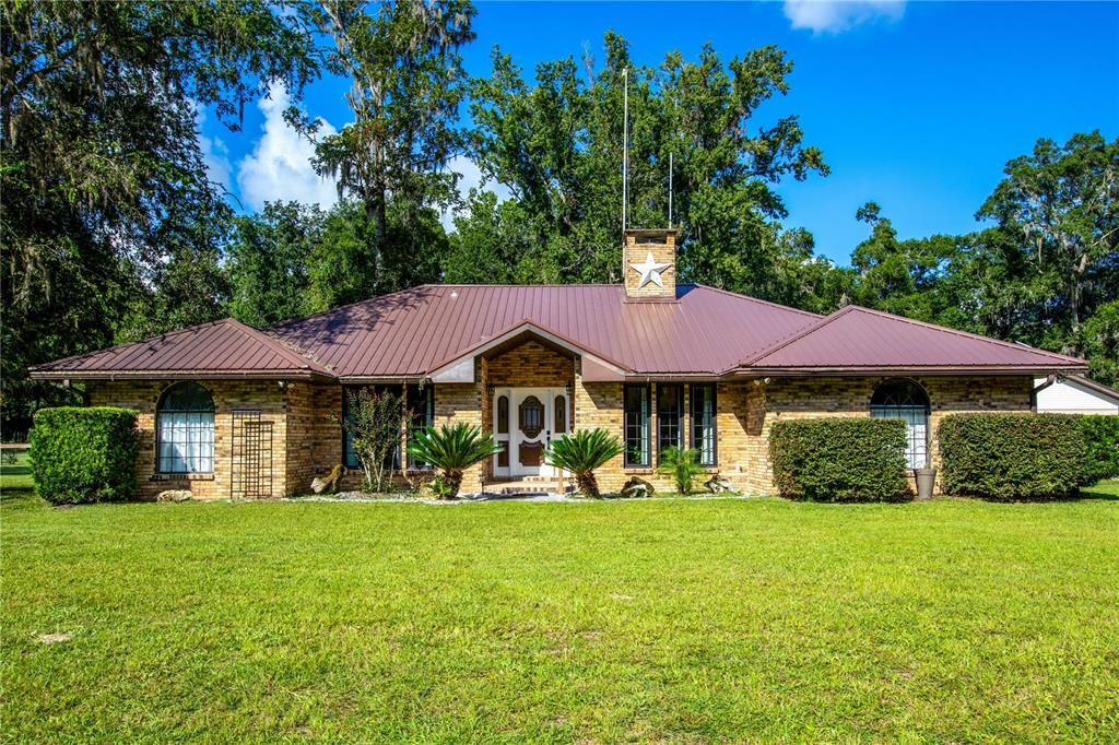 Recently Sold: $399,000 (3 beds, 2 baths, 2280 Square Feet)