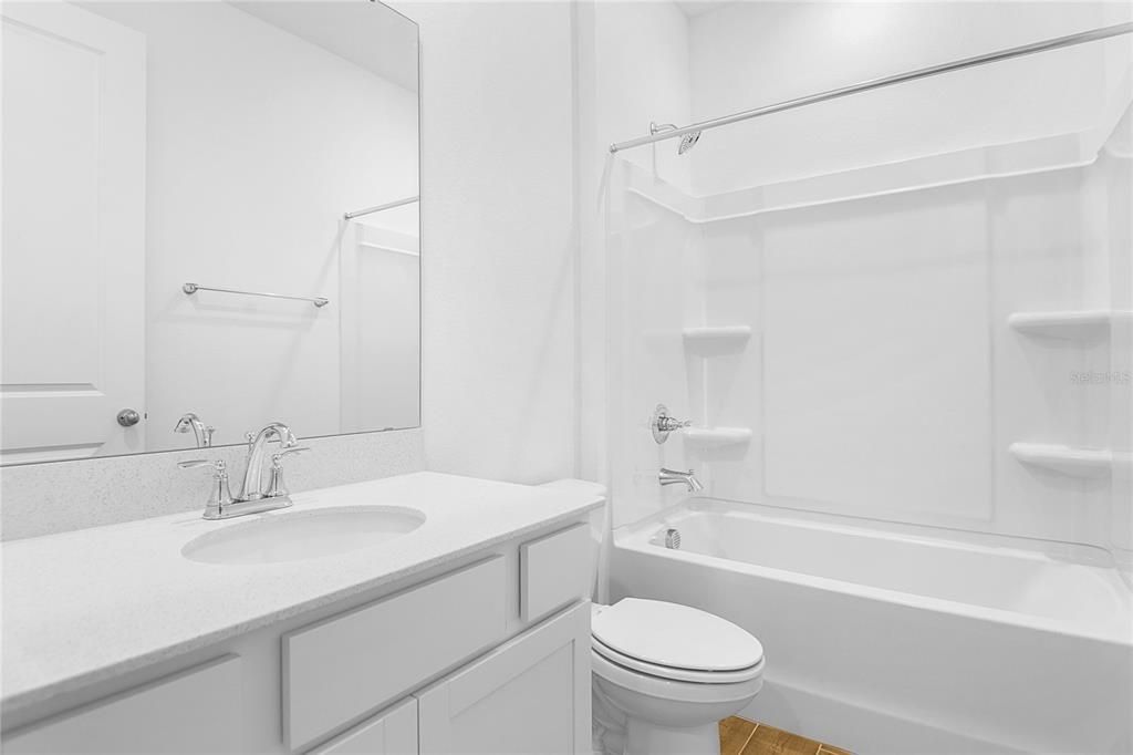 На продажу: $338,996 (4 спален, 3 ванн, 2170 Квадратных фут)