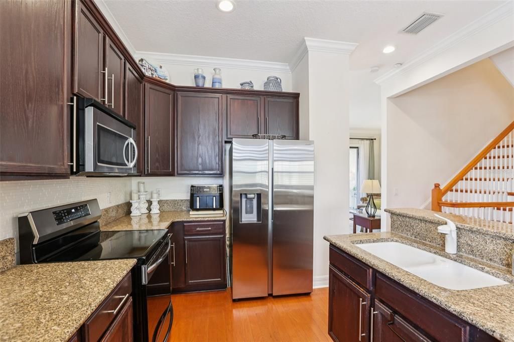 En Venta: $569,900 (3 camas, 2 baños, 2763 Pies cuadrados)