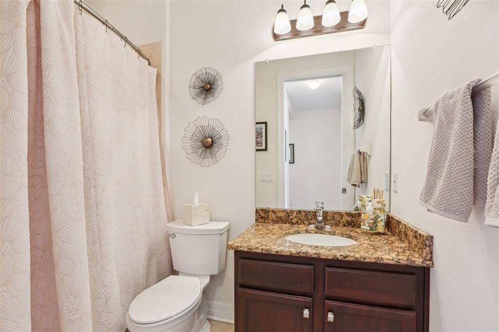 En Venta: $569,900 (3 camas, 2 baños, 2763 Pies cuadrados)