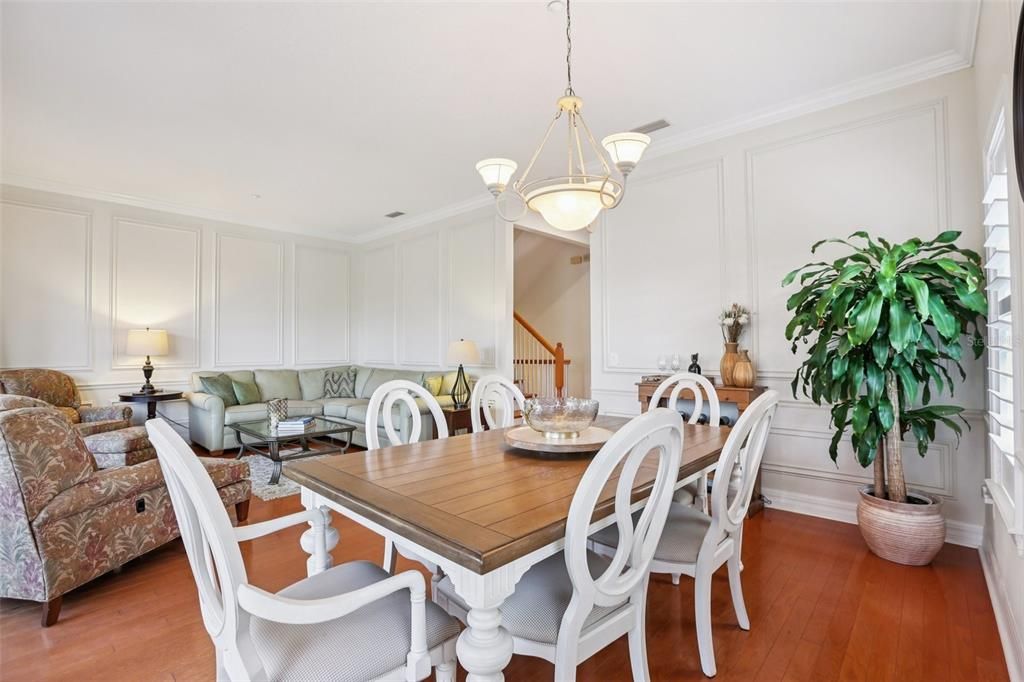 En Venta: $569,900 (3 camas, 2 baños, 2763 Pies cuadrados)