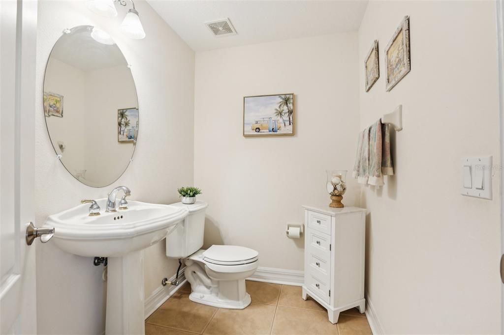 En Venta: $569,900 (3 camas, 2 baños, 2763 Pies cuadrados)