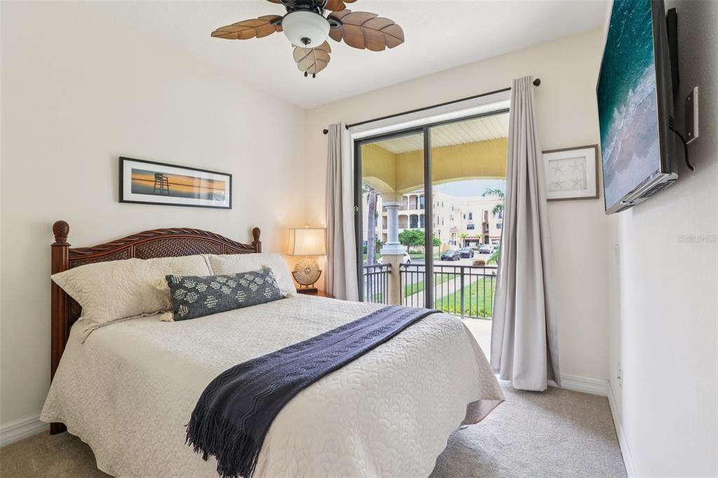 En Venta: $569,900 (3 camas, 2 baños, 2763 Pies cuadrados)