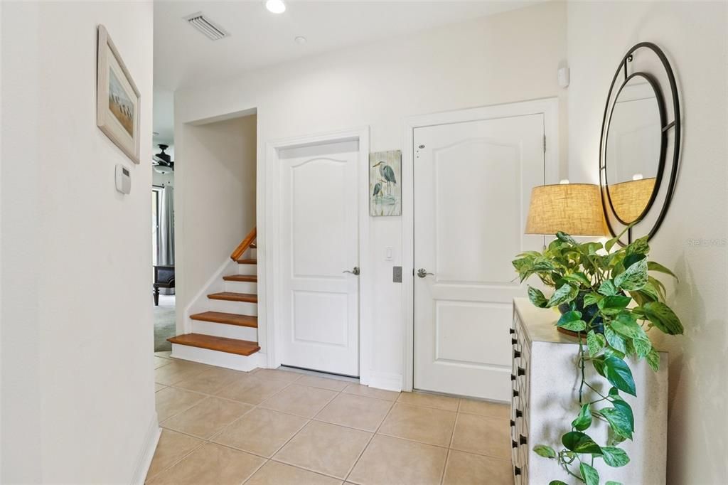 En Venta: $569,900 (3 camas, 2 baños, 2763 Pies cuadrados)