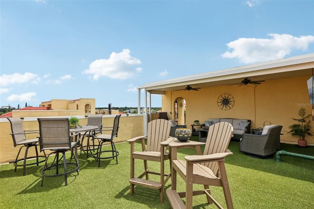 En Venta: $569,900 (3 camas, 2 baños, 2763 Pies cuadrados)