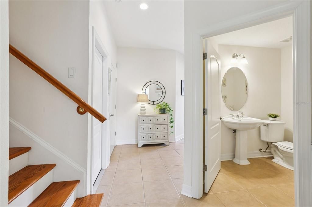 En Venta: $569,900 (3 camas, 2 baños, 2763 Pies cuadrados)