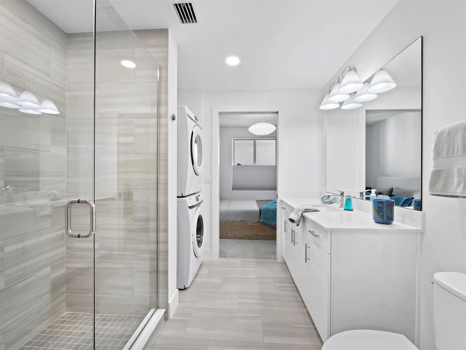 Под контрактом: $699,000 (1 спален, 2 ванн, 855 Квадратных фут)