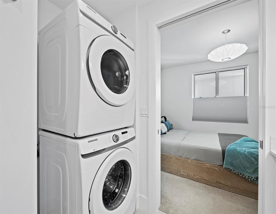 Под контрактом: $699,000 (1 спален, 2 ванн, 855 Квадратных фут)