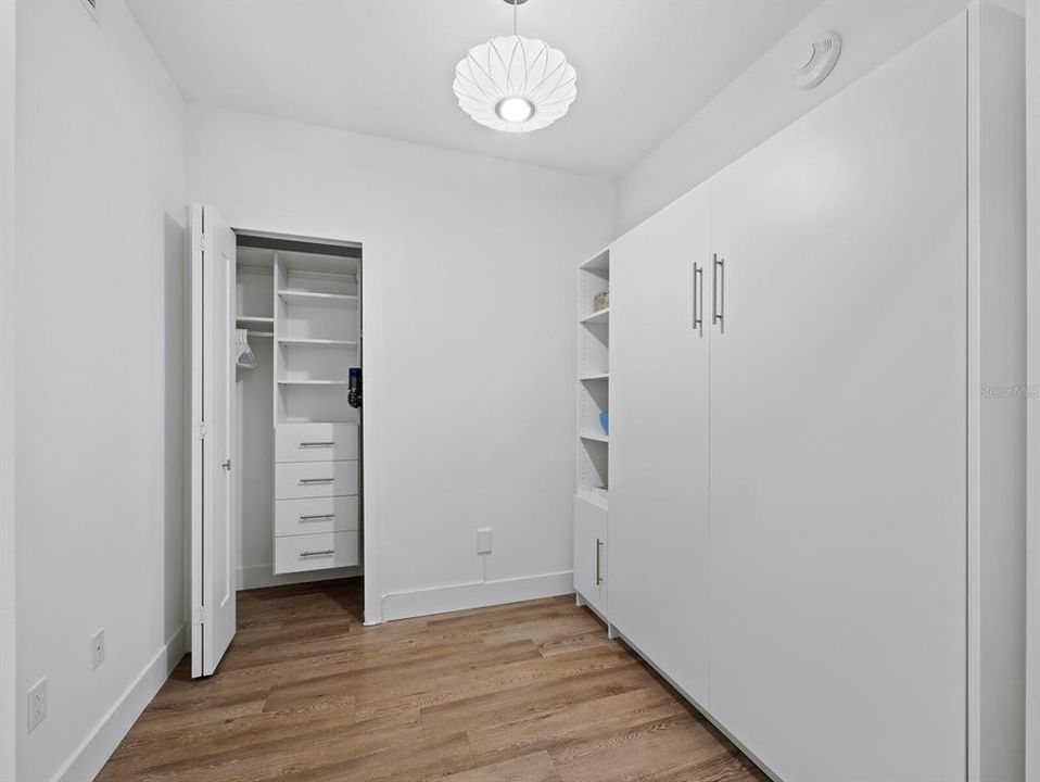 Под контрактом: $699,000 (1 спален, 2 ванн, 855 Квадратных фут)