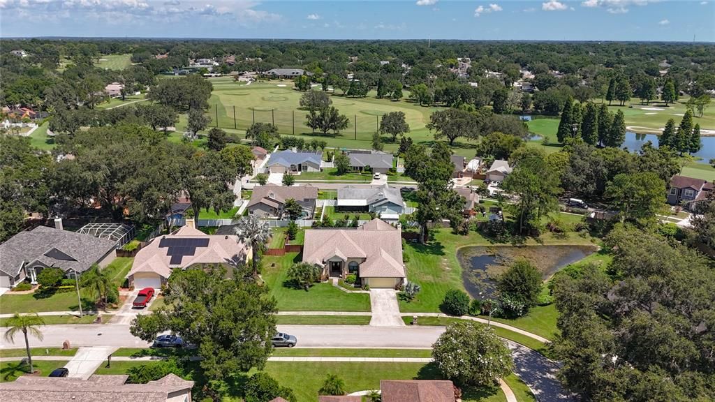 合同活跃: $659,000 (5 贝兹, 4 浴室, 2960 平方英尺)