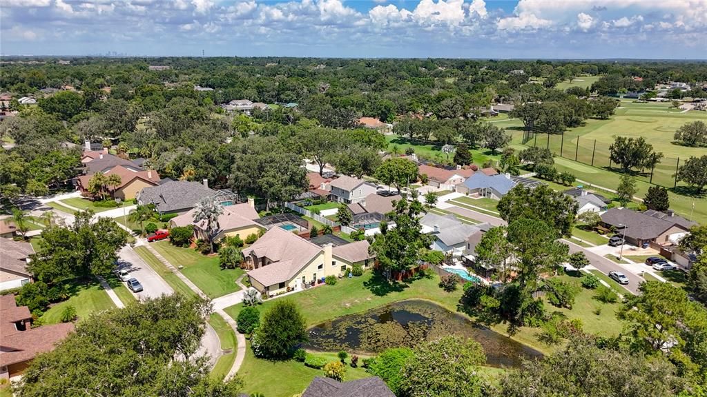 合同活跃: $659,000 (5 贝兹, 4 浴室, 2960 平方英尺)