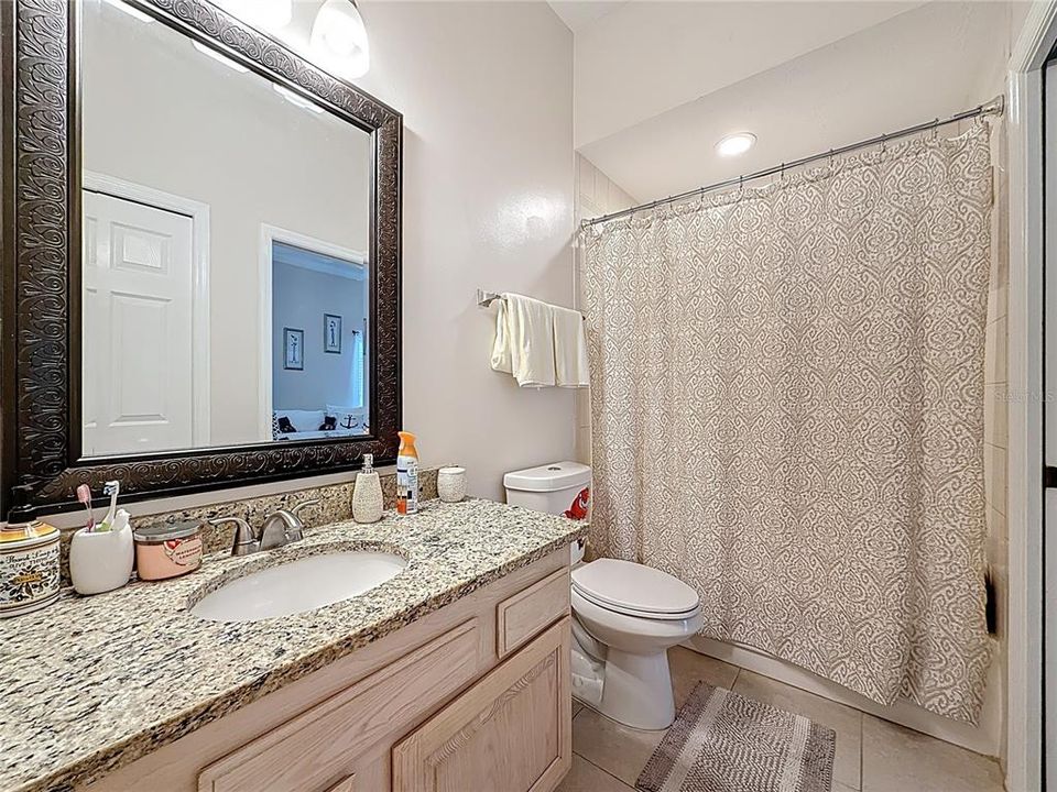 合同活跃: $659,000 (5 贝兹, 4 浴室, 2960 平方英尺)