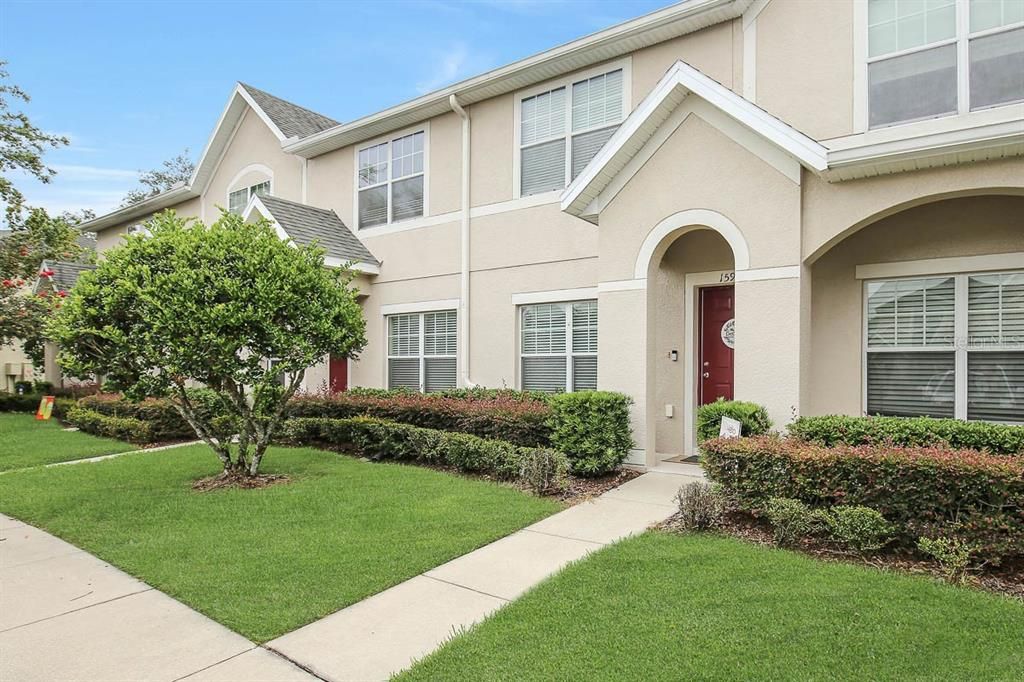 For Rent: $1,850 (2 beds, 2 baths, 1216 Square Feet)