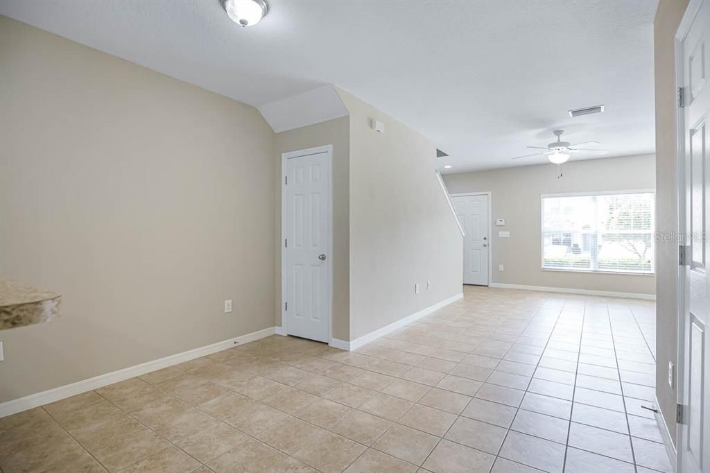 For Rent: $1,850 (2 beds, 2 baths, 1216 Square Feet)