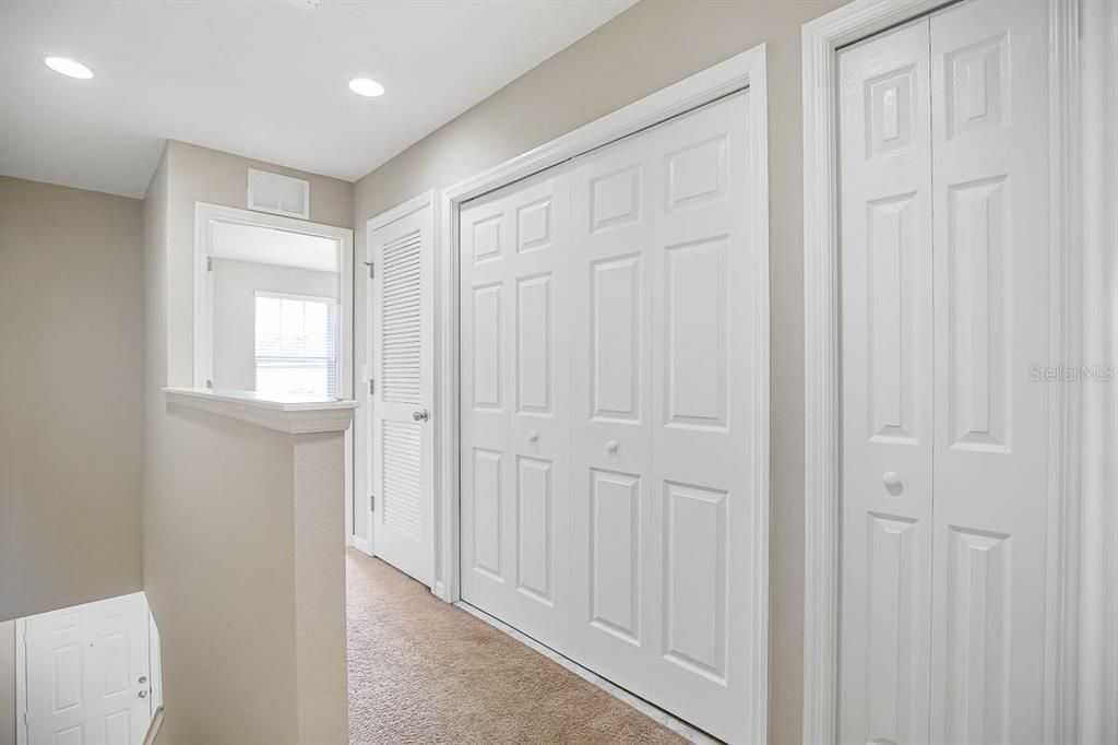 For Rent: $1,850 (2 beds, 2 baths, 1216 Square Feet)