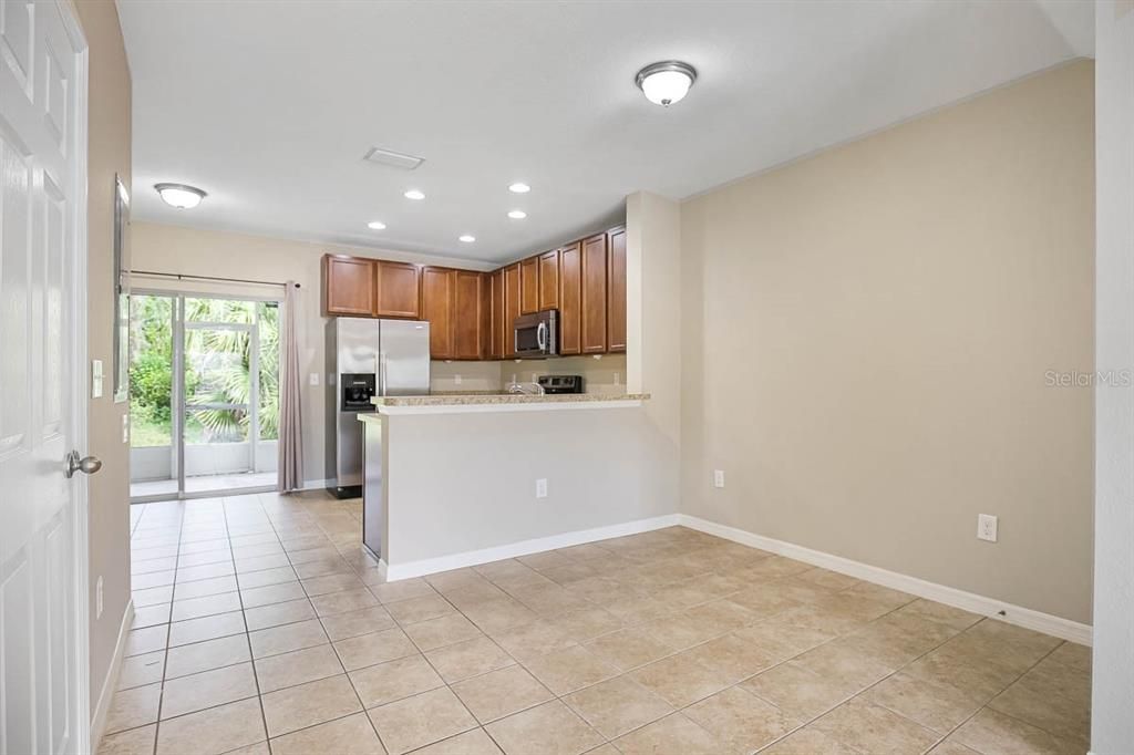 For Rent: $1,850 (2 beds, 2 baths, 1216 Square Feet)