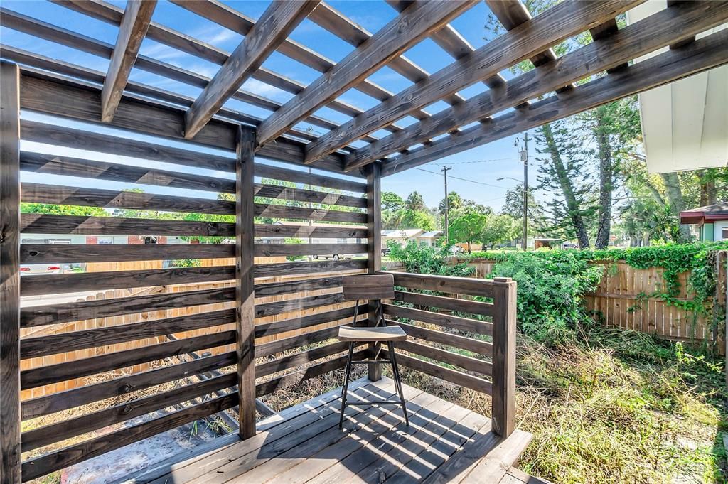 Active With Contract: $198,000 (2 beds, 2 baths, 1032 Square Feet)