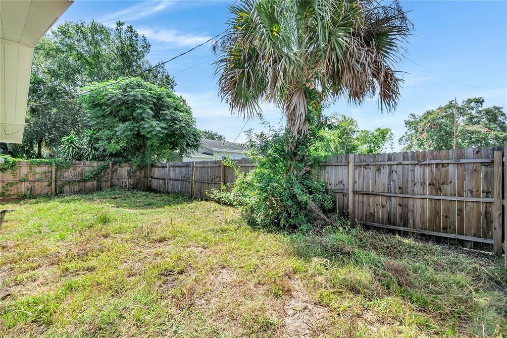 Active With Contract: $198,000 (2 beds, 2 baths, 1032 Square Feet)