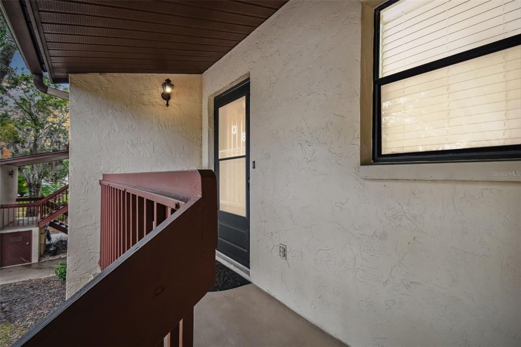 Под контрактом: $199,000 (2 спален, 2 ванн, 1220 Квадратных фут)