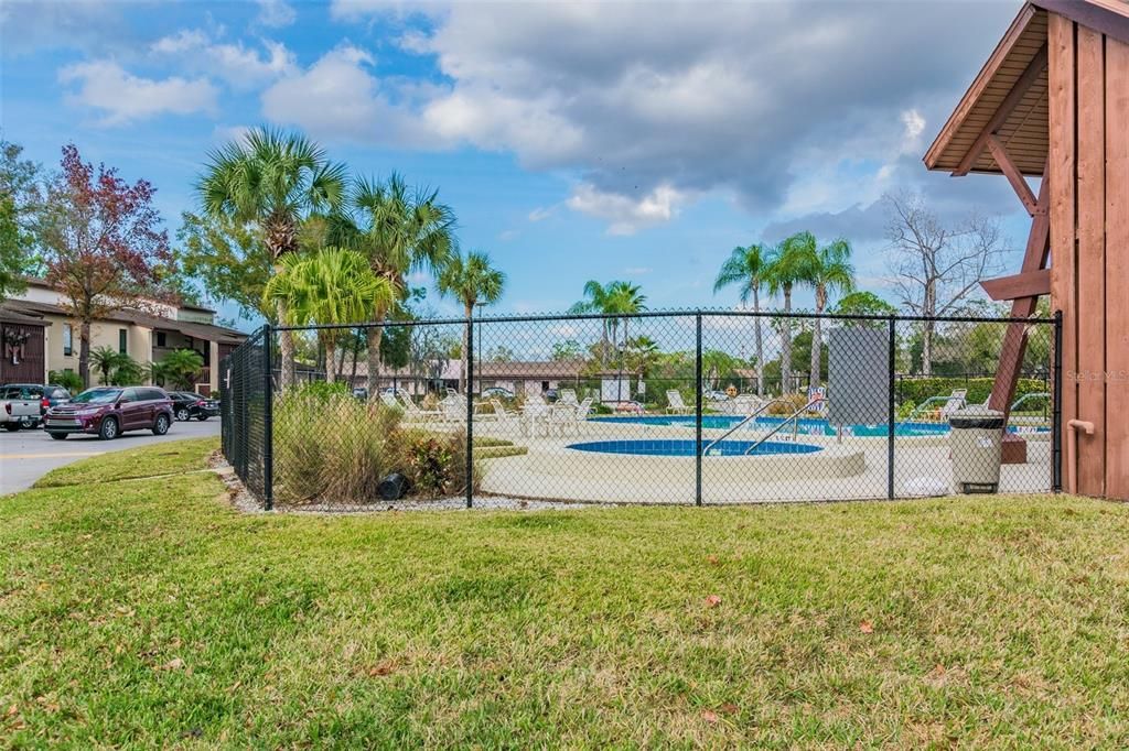 Под контрактом: $199,000 (2 спален, 2 ванн, 1220 Квадратных фут)