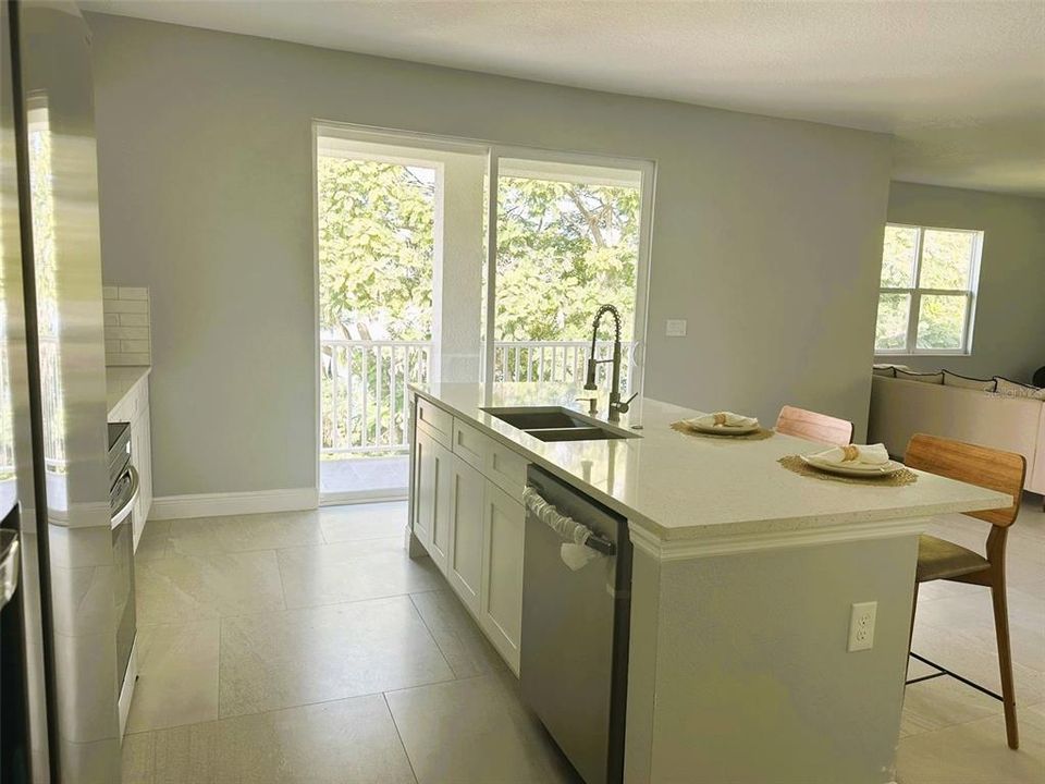 На продажу: $699,000 (4 спален, 4 ванн, 2723.61 Квадратных фут)