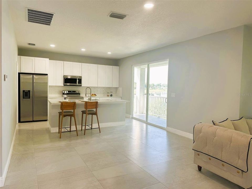 На продажу: $699,000 (4 спален, 4 ванн, 2723.61 Квадратных фут)