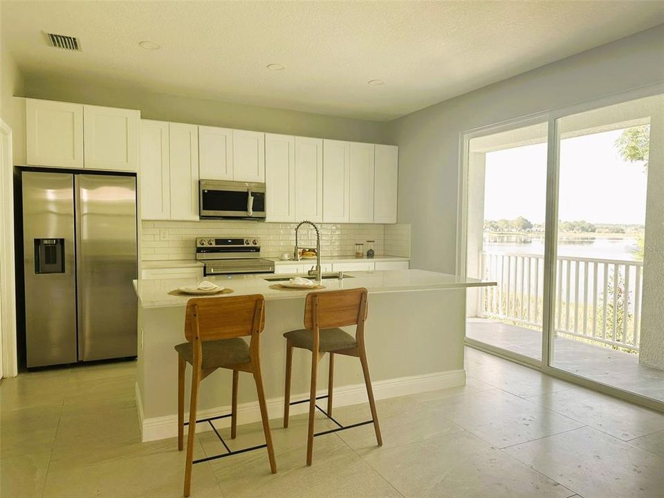 На продажу: $699,000 (4 спален, 4 ванн, 2723.61 Квадратных фут)