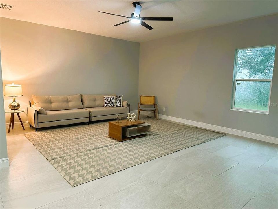 На продажу: $699,000 (4 спален, 4 ванн, 2723.61 Квадратных фут)