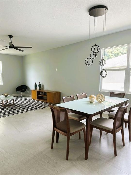 На продажу: $699,000 (4 спален, 4 ванн, 2723.61 Квадратных фут)