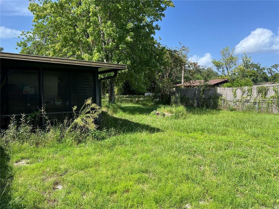 For Sale: $141,000 (3 beds, 2 baths, 1080 Square Feet)