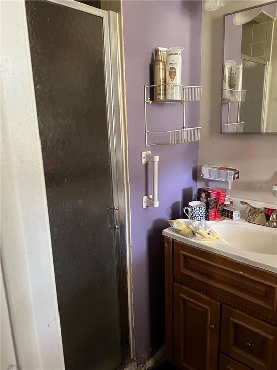 For Sale: $141,000 (3 beds, 2 baths, 1080 Square Feet)