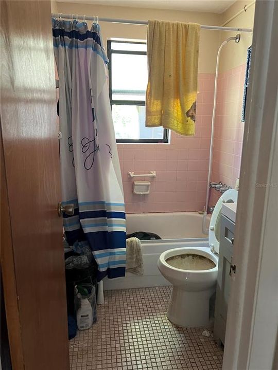 For Sale: $141,000 (3 beds, 2 baths, 1080 Square Feet)