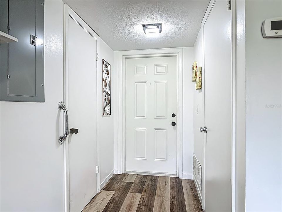 На продажу: $314,900 (3 спален, 2 ванн, 1564 Квадратных фут)