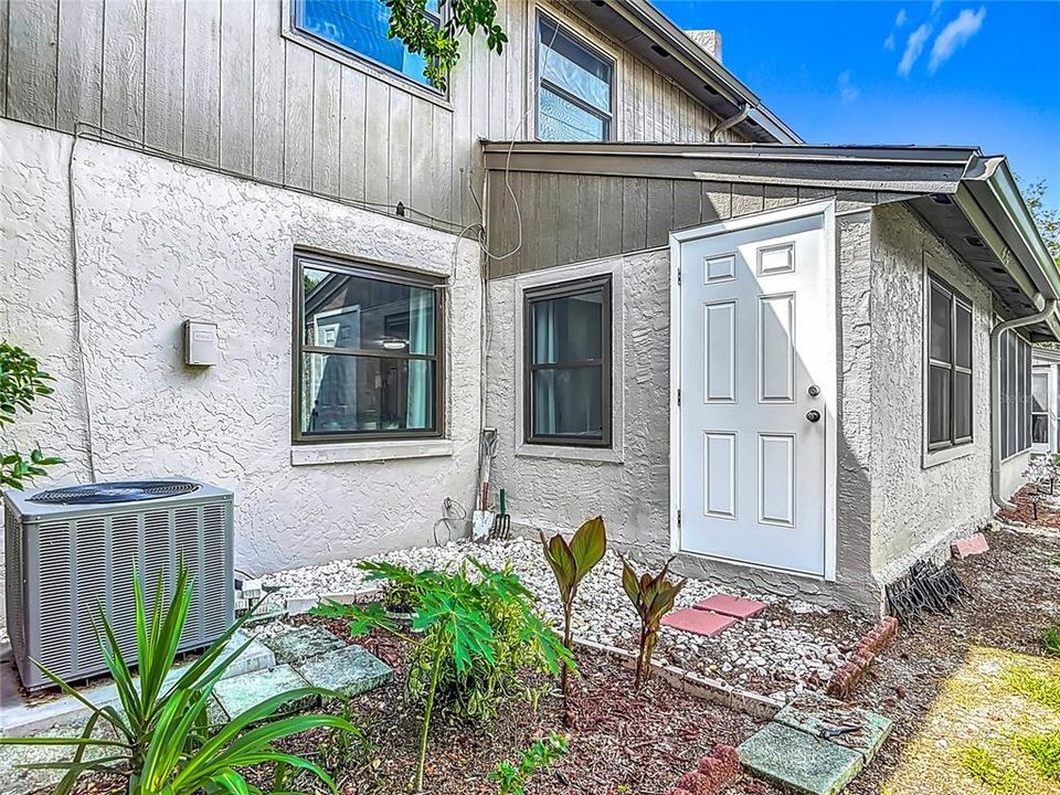 На продажу: $314,900 (3 спален, 2 ванн, 1564 Квадратных фут)