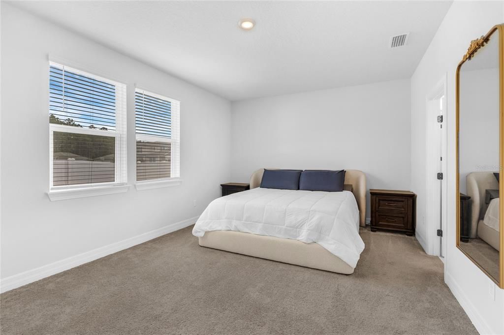 For Sale: $470,000 (3 beds, 2 baths, 2073 Square Feet)