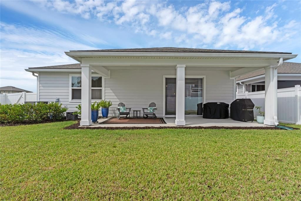 For Sale: $470,000 (3 beds, 2 baths, 2073 Square Feet)