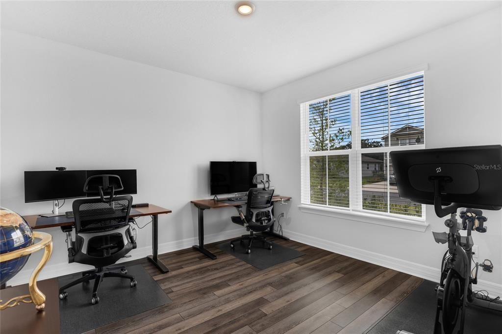 For Sale: $470,000 (3 beds, 2 baths, 2073 Square Feet)