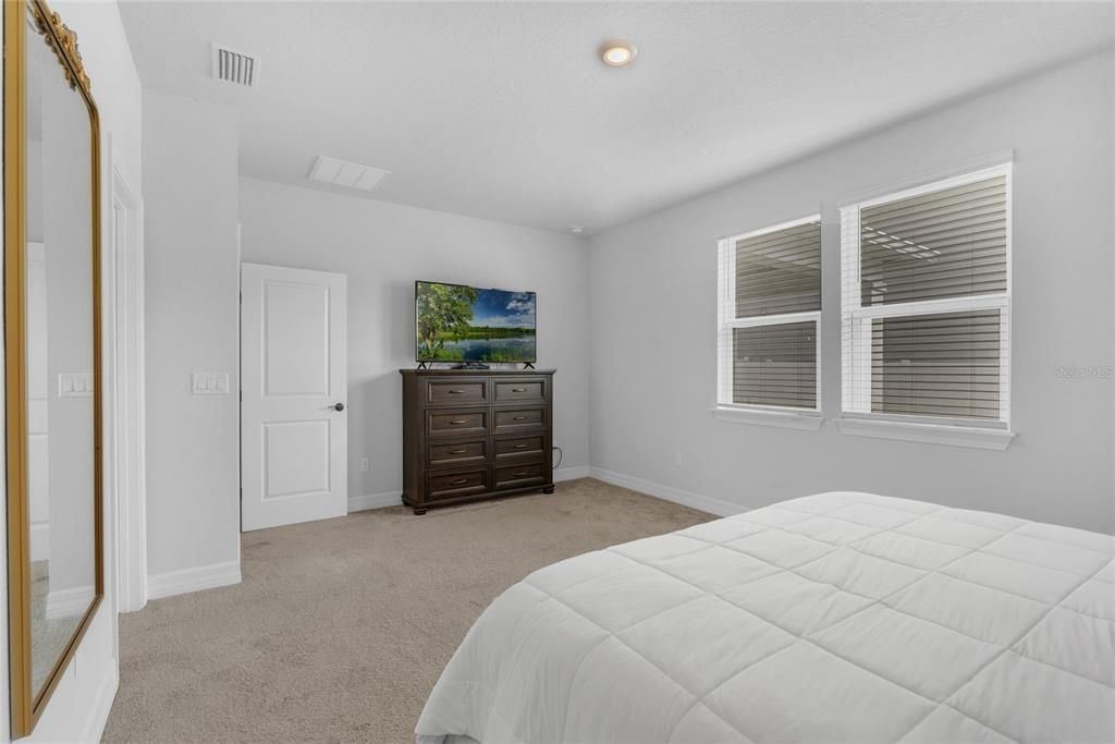 For Sale: $470,000 (3 beds, 2 baths, 2073 Square Feet)