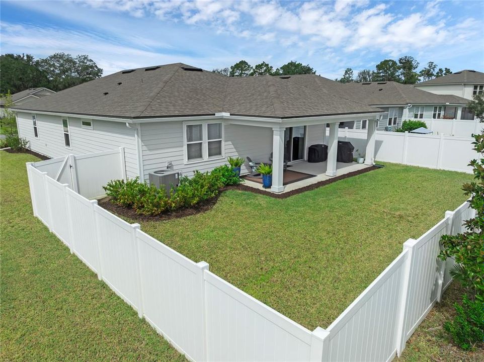 For Sale: $470,000 (3 beds, 2 baths, 2073 Square Feet)