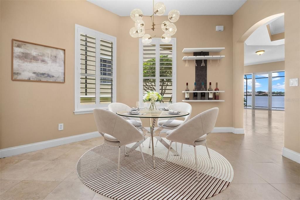 合同活跃: $584,900 (3 贝兹, 2 浴室, 2503 平方英尺)