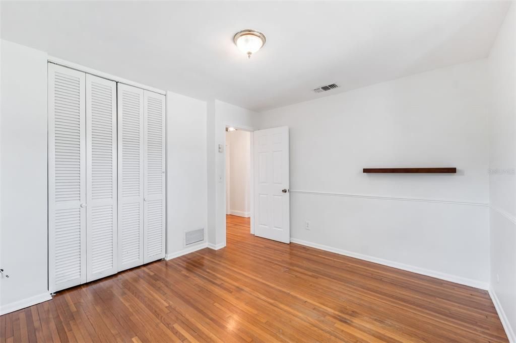 En Venta: $769,000 (5 camas, 3 baños, 2704 Pies cuadrados)