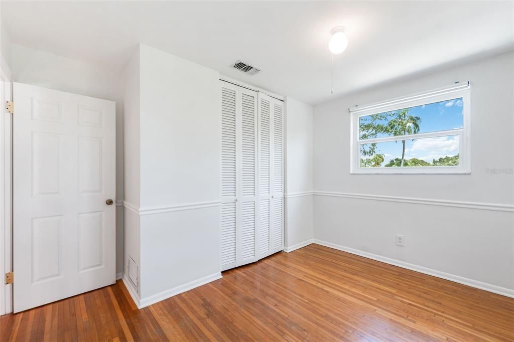 En Venta: $769,000 (5 camas, 3 baños, 2704 Pies cuadrados)